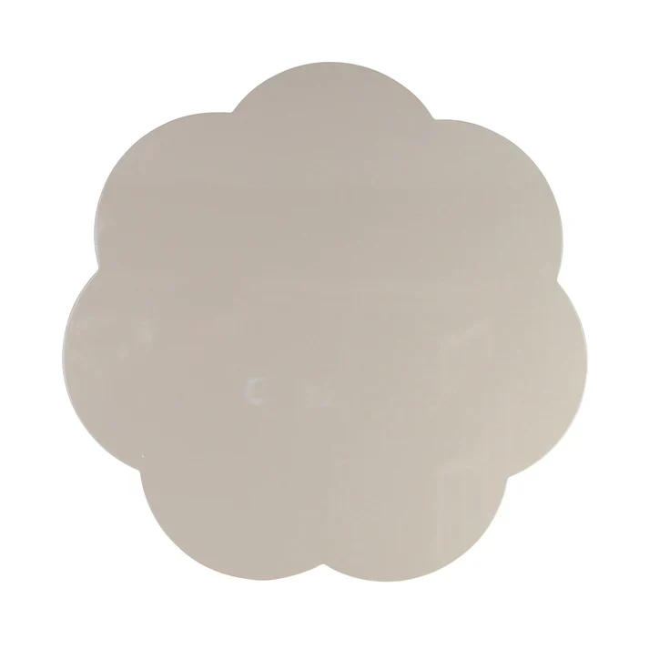 Large Scallop Lacquer Placemats - Set of 4 - Image 2