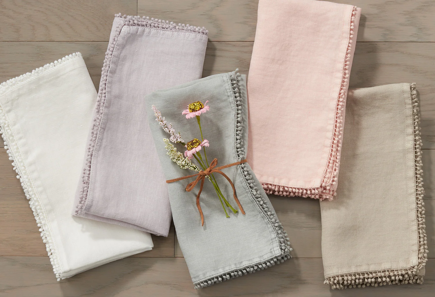 Pompom Design Napkin - Set of 4