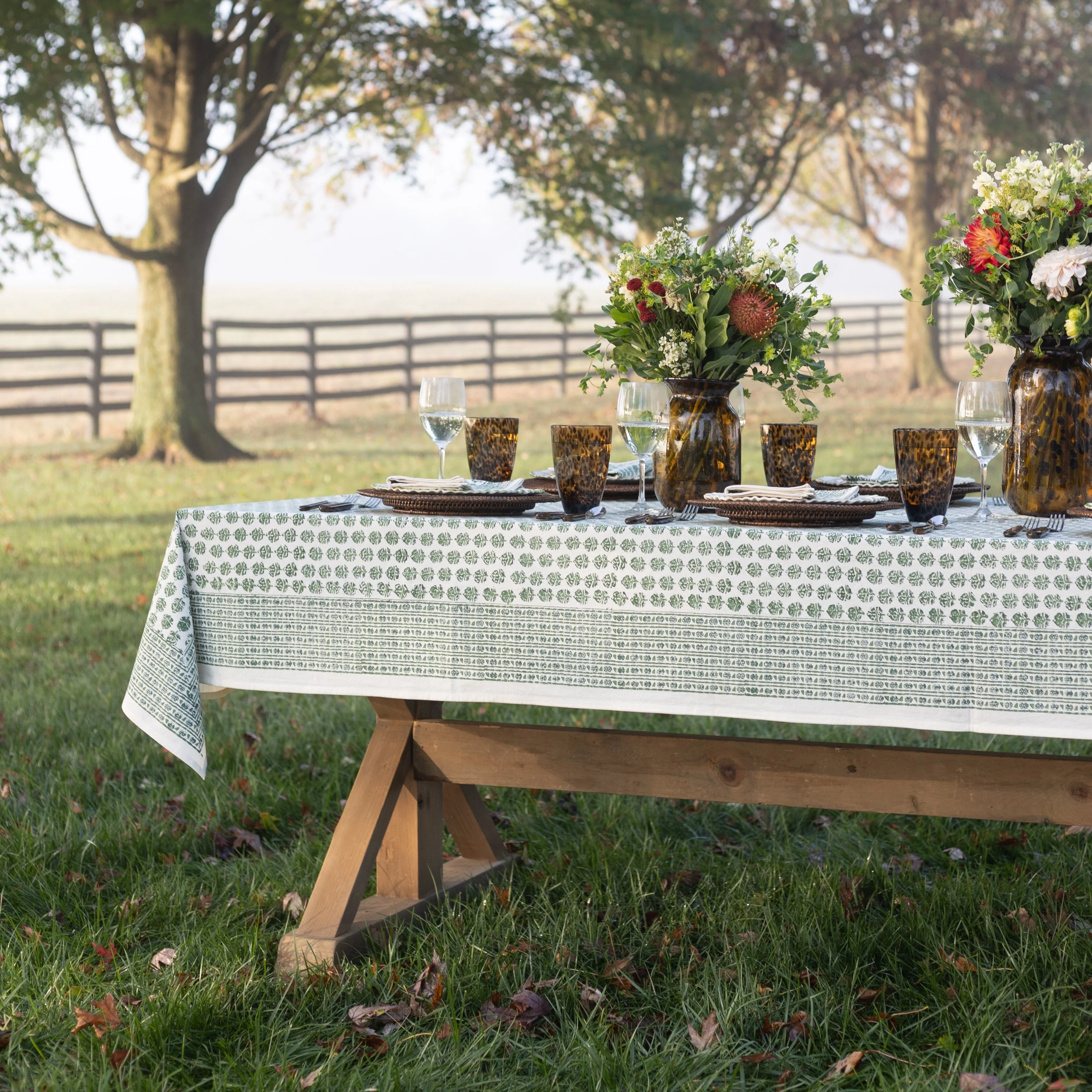 Elise Green Tablecloth - Image 2