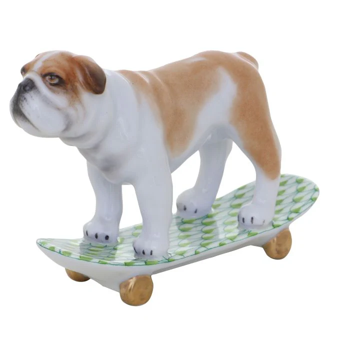 Skateboarding Bulldog - Image 6