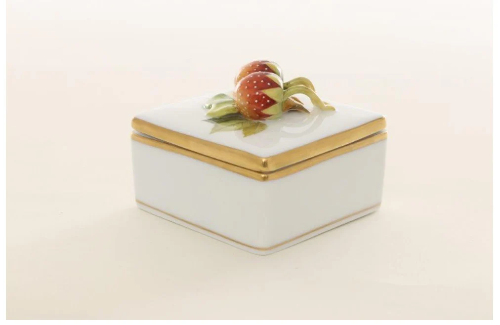 Square Box with Strawberries - Image 2