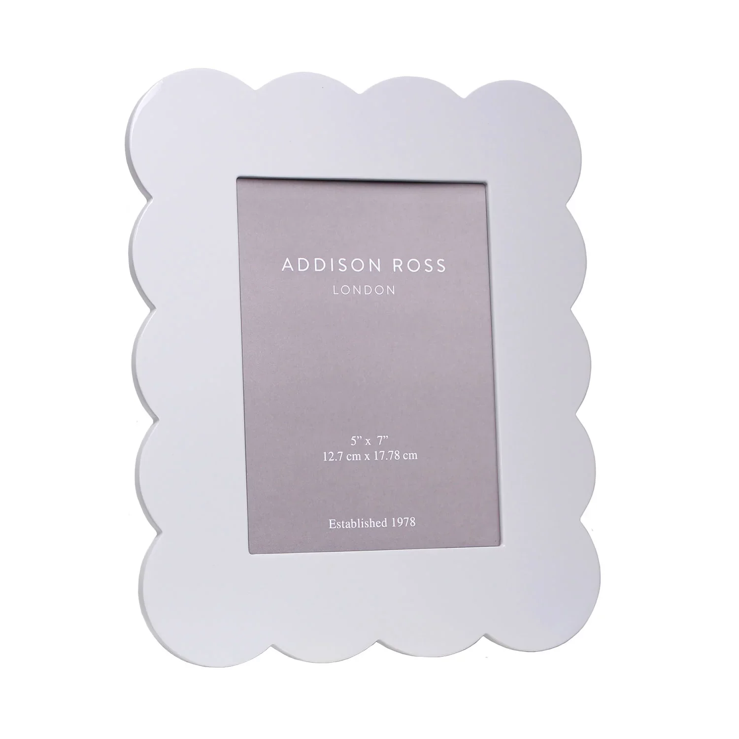 White Scalloped Frame 5x7